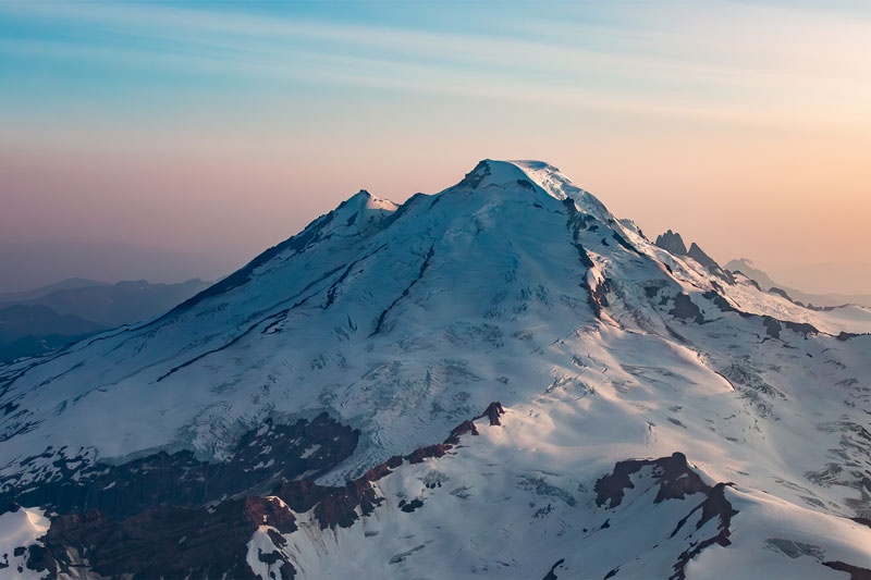image of Mt. Rainier.